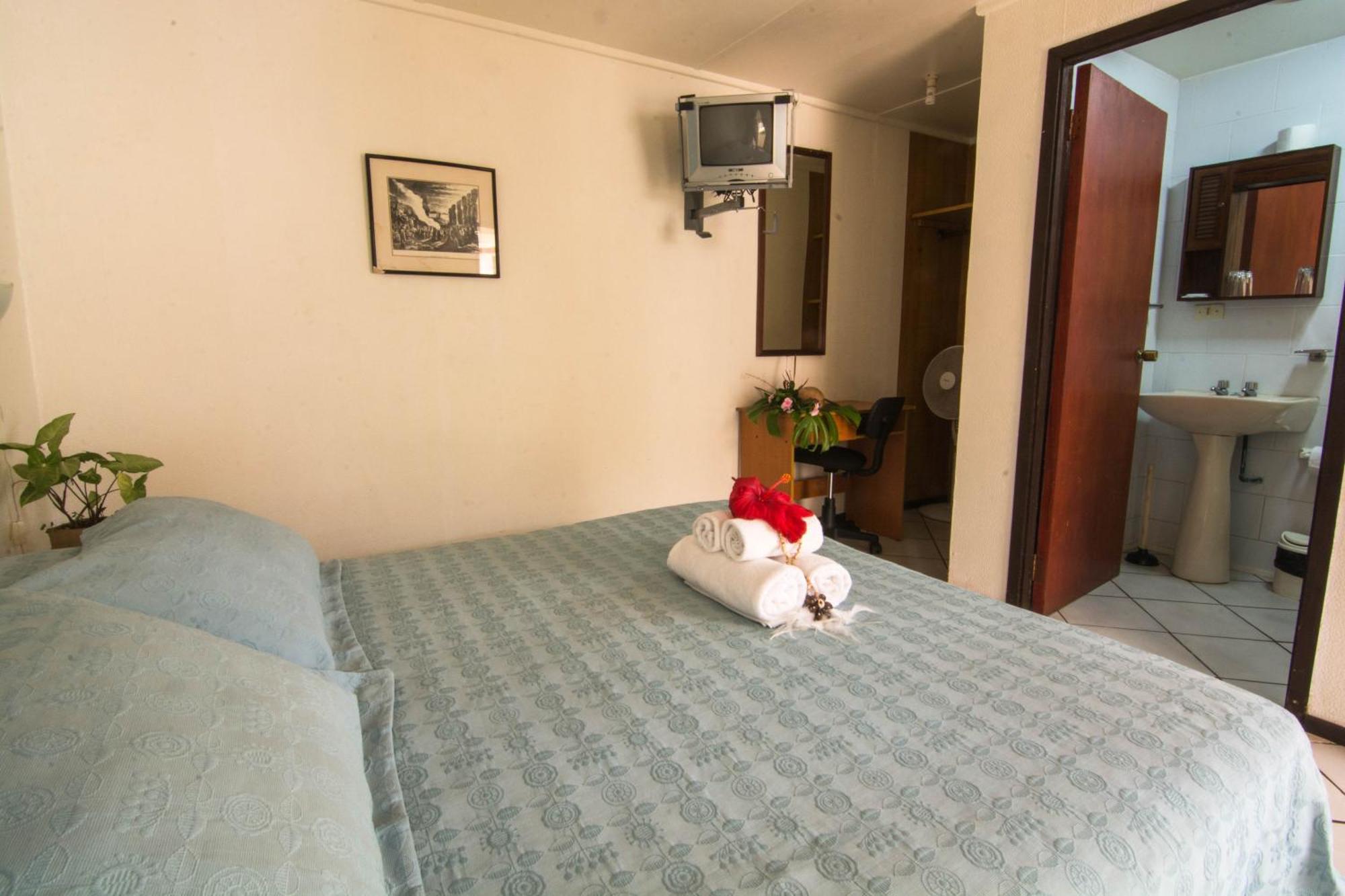 Hotel Hotu Matua By Ei Hanga Roa Exterior photo